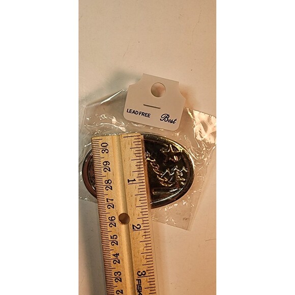 BEST Oval Christmas Tree Reindeer Two Tone Brooch Pendant Vintage New In Pkg - Picture 7 of 7